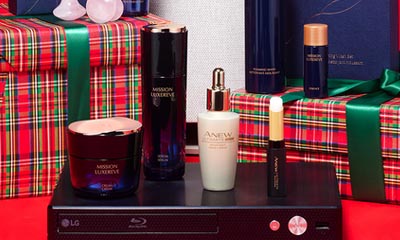 Win 1 of 3 Holiday Prize Packs from Avon